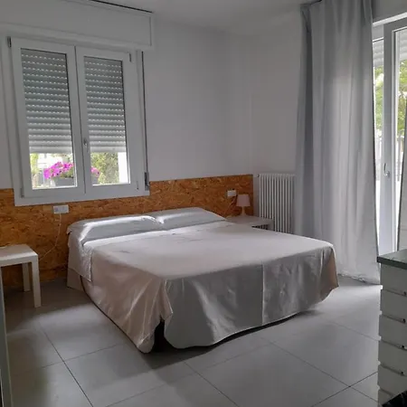 R&b Manga Rosas Lido di Dante